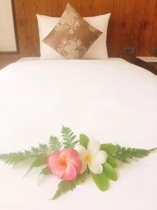 Deluxe Oda, 1 Yatak Odası, Sigara İçilmez, Havuz Manzaralı