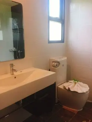 Deluxe Oda, 1 Yatak Odası, Sigara İçilmez, Havuz Manzaralı