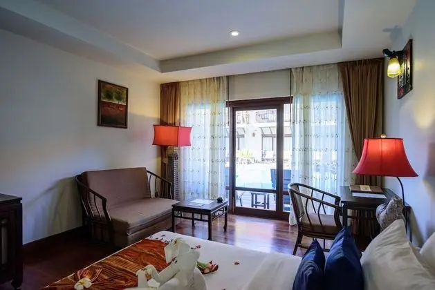 Deluxe Tek Büyük veya İki Ayrı Yataklı Oda, Havuz Kullanımı