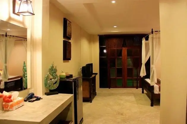 Deluxe Family Room