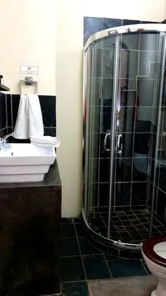 Standard Süit, 1 Büyük (Queen) Boy Yatak, Küçük Mutfak, Bahçeli