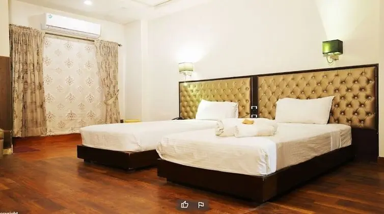 Deluxe Üç Kişilik Oda