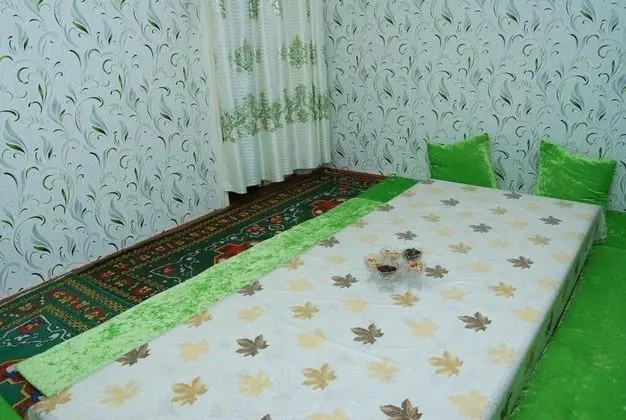 Economy Tek Büyük veya İki Ayrı Yataklı Oda