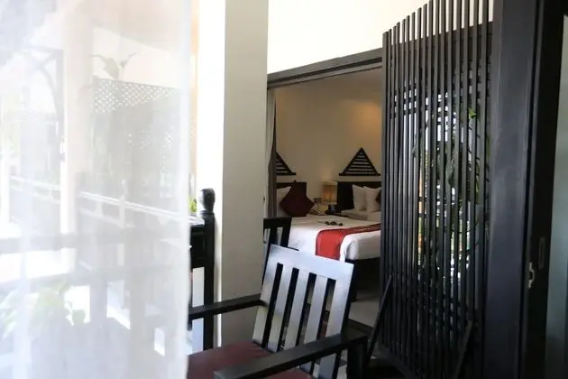 Deluxe Tek Büyük Yataklı Oda, Havuz Kenarı