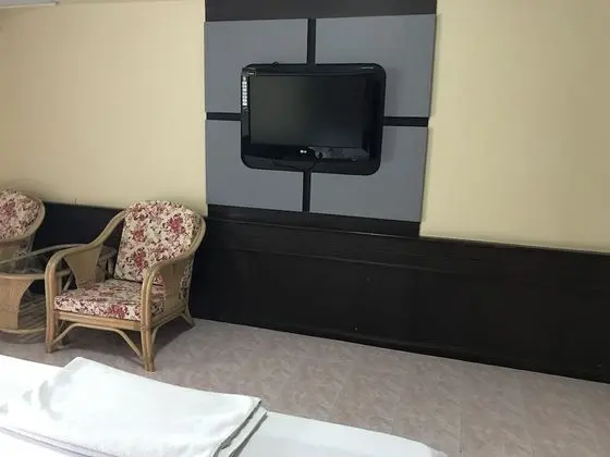 Economy Tek Büyük Yataklı Oda