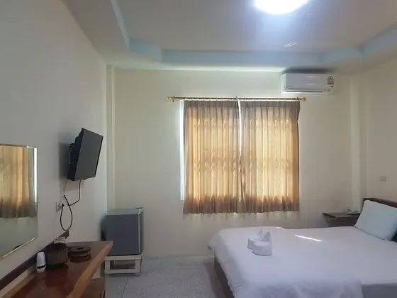 Üç Kişilik Oda