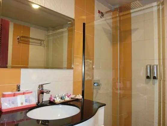Deluxe Double Room, River Side