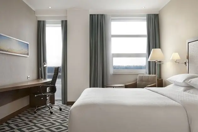 Deluxe Tek Büyük Yataklı Oda, Balkon