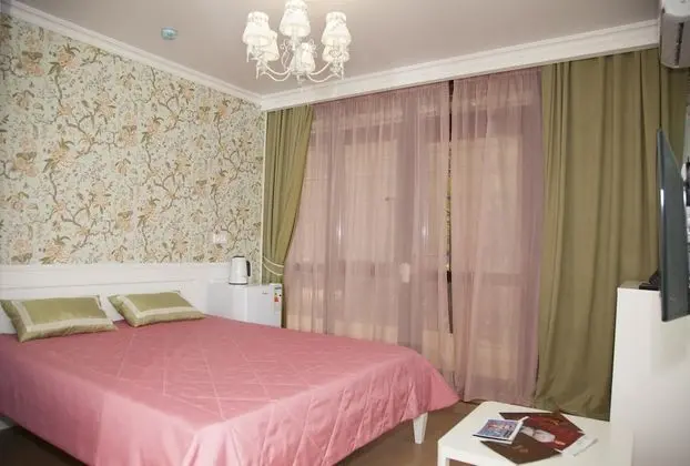 Standard Tek Büyük Yataklı Oda