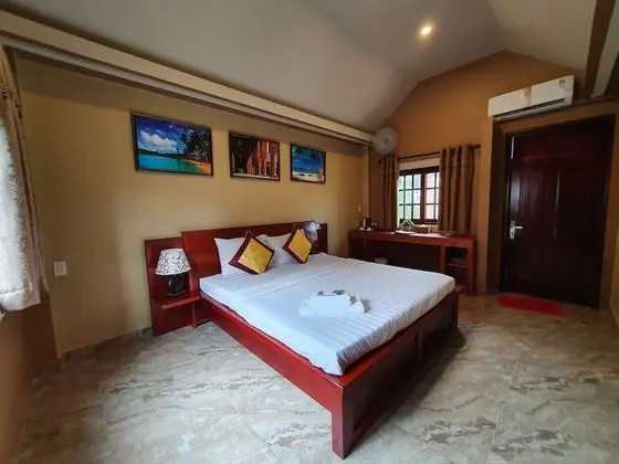 Villa (Mekong)