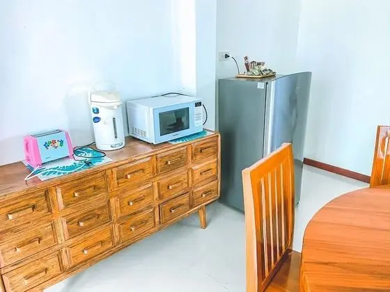 2 Bedrooms House