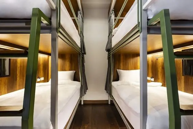 6-Bed Mixed Dormitory