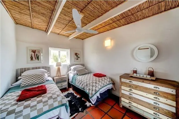 Ev (Guest House 1)