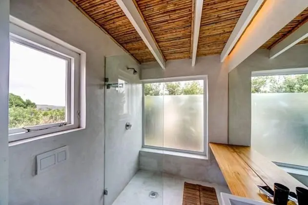 Ev (Guest House 1)