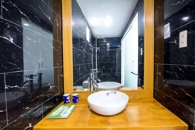 Üç Kişilik Oda, Bahçe Manzaralı