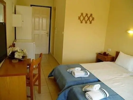Stüdyo, Bahçe Manzaralı