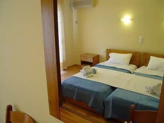 Stüdyo, Bahçe Manzaralı
