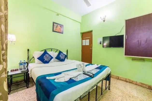 Basic Oda, 1 Büyük (Queen) Boy Yatak, Şehir Manzaralı, Plaj Kenarı