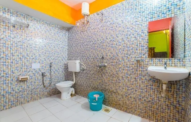 Basic Oda, 1 Büyük (Queen) Boy Yatak, Şehir Manzaralı, Plaj Kenarı