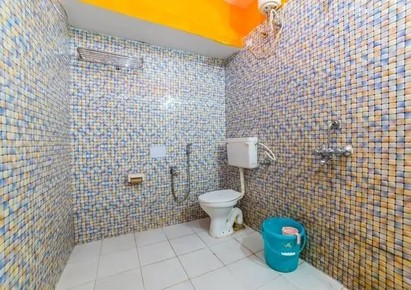 Basic Oda, 1 Büyük (Queen) Boy Yatak, Şehir Manzaralı, Plaj Kenarı