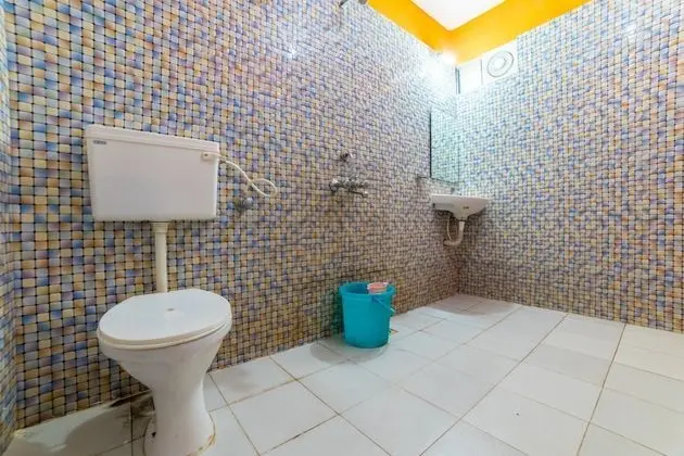 Basic Oda, 1 Büyük (Queen) Boy Yatak, Şehir Manzaralı, Plaj Kenarı