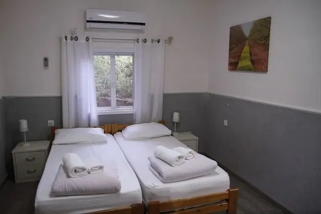 Economy Tek Büyük veya İki Ayrı Yataklı Oda (2nd Floor)