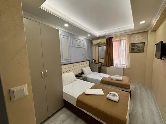 Standard Tek Büyük veya İki Ayrı Yataklı Oda