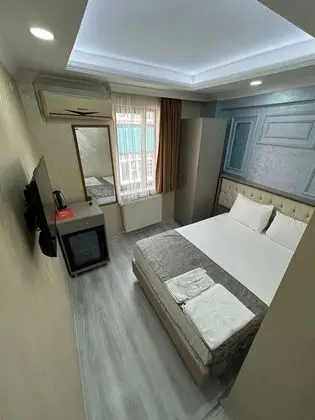 Standard Tek Büyük veya İki Ayrı Yataklı Oda