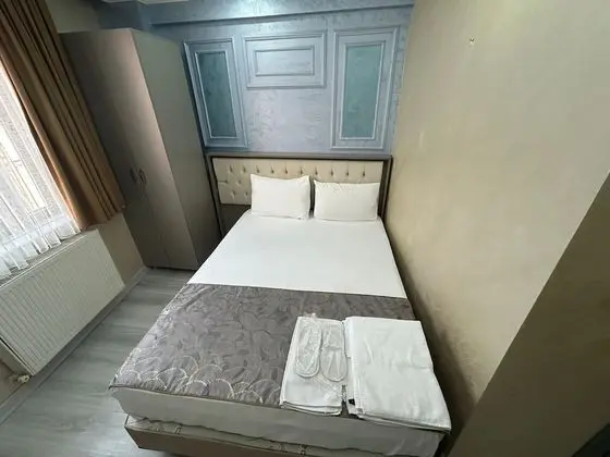 Standard Tek Büyük veya İki Ayrı Yataklı Oda