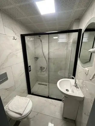 Standard Tek Büyük veya İki Ayrı Yataklı Oda