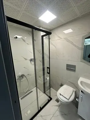 Standard Tek Büyük veya İki Ayrı Yataklı Oda