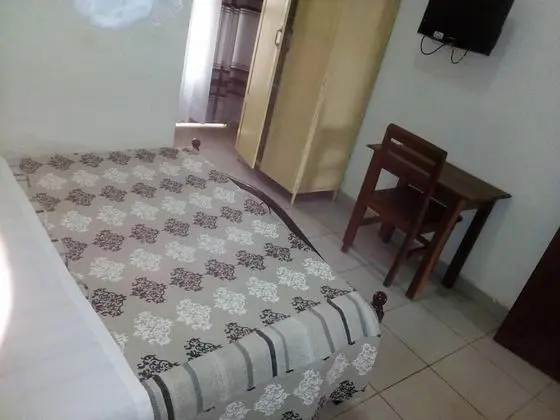 Basic Tek Büyük Yataklı Oda