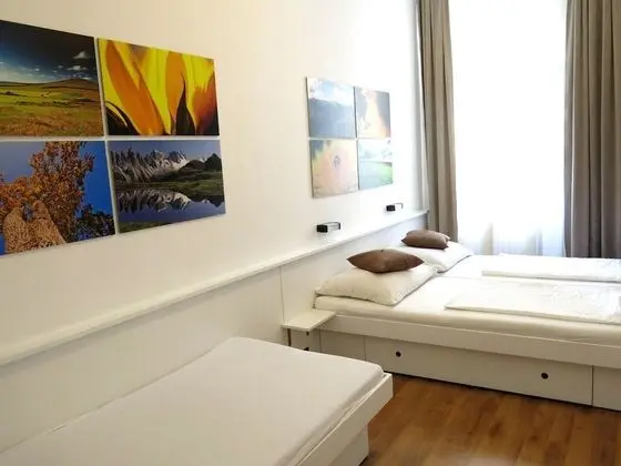 Tek Büyük veya İki Ayrı Yataklı Oda