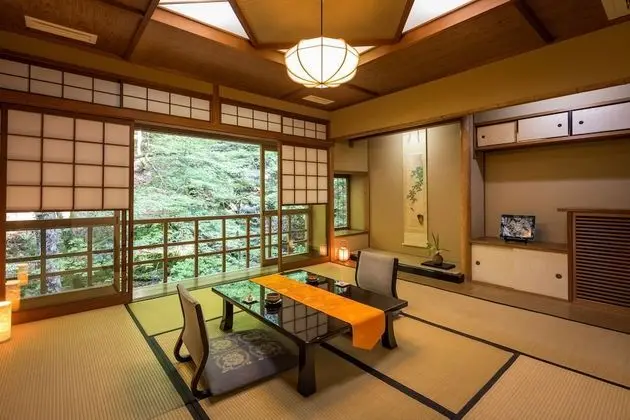 Traditional Oda (Japanese Style)