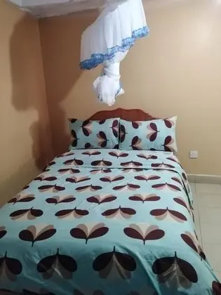 Büyük Yataklı Tek Kişilik Oda