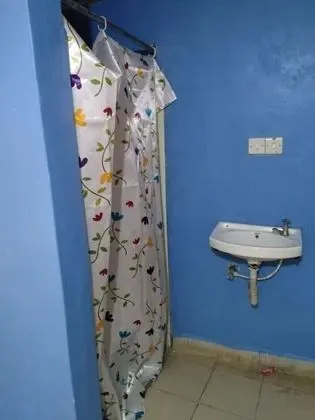 Büyük Yataklı Tek Kişilik Oda