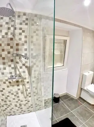 Tek Büyük Yataklı Oda, Banyolu/Duşlu