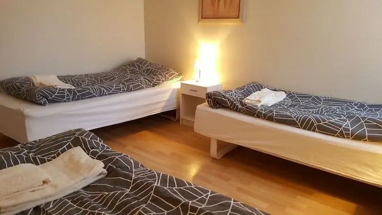 Üç Kişilik Oda, Ortak Banyo