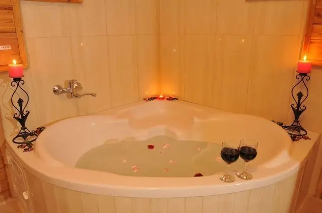 Family Kulübe, 1 Yatak Odası, Jakuzi, Bahçe Manzaralı