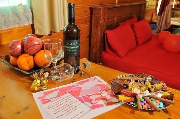 Romantic Kulübe, Jakuzi, Havuz Kenarı