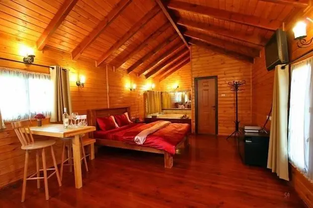 Romantic Kulübe, Jakuzi, Havuz Kenarı