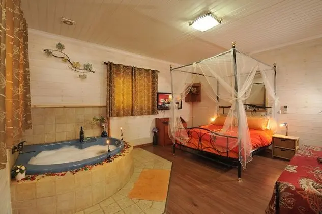 Standard Kulübe, 1 Yatak Odası, Jakuzi, Bahçe Manzaralı