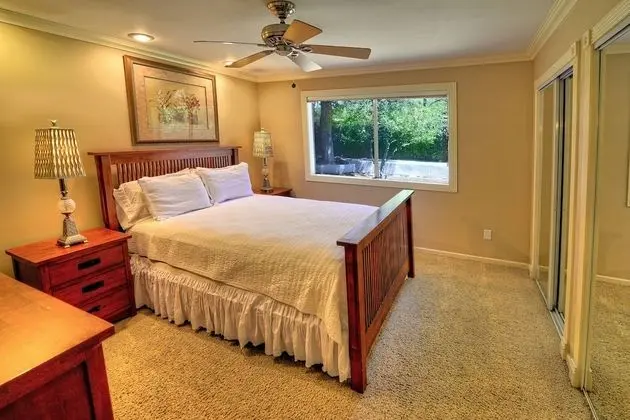 Ev (3 Bedrooms)