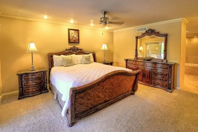 Ev (3 Bedrooms)