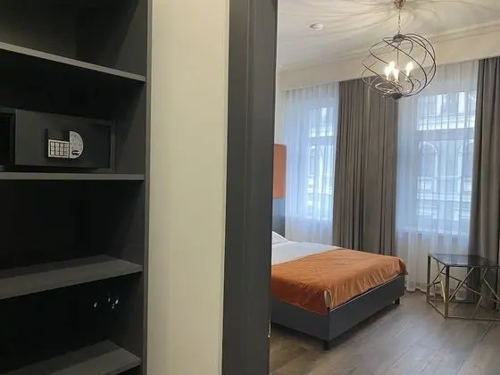 Standard Tek Büyük Yataklı Oda