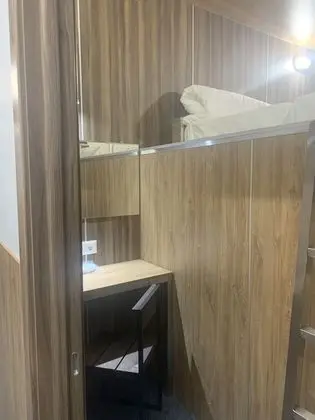 Basic Tek Büyük Yataklı Oda
