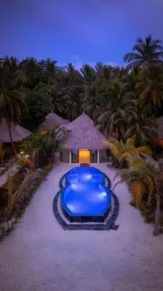 Sunset Beach Suite With Infinity Pool