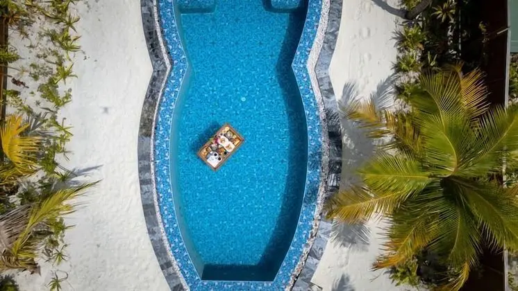 Sunset Beach Suite With Infinity Pool