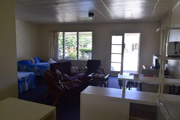 Stüdyo, Bahçe Manzaralı