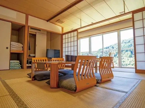 Traditional Oda, Ortak Banyo (Japanese Style, for 5 Guests)